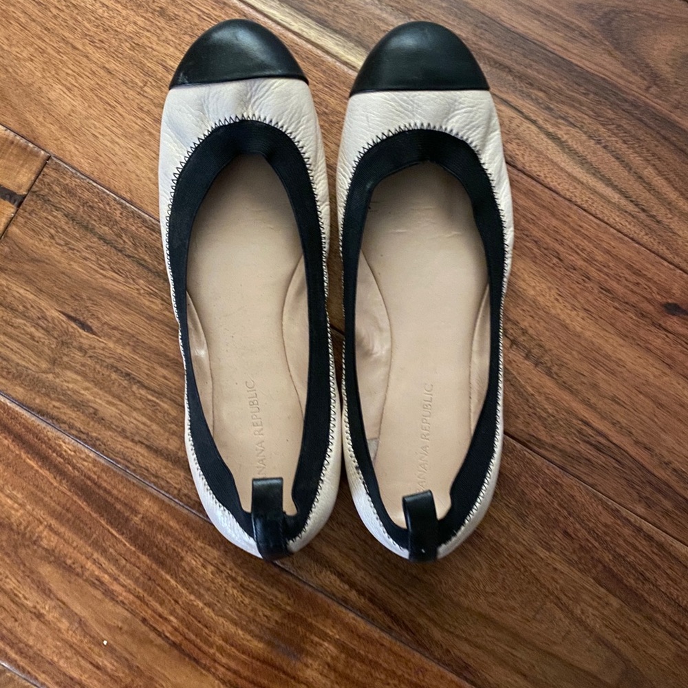 Banana Republic flats